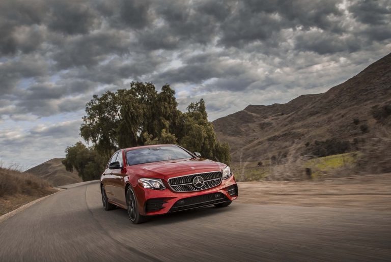 2017-Mercedes-AMG-E43-sedan-front-three-quarter-in-motion-08-768x515.jpg