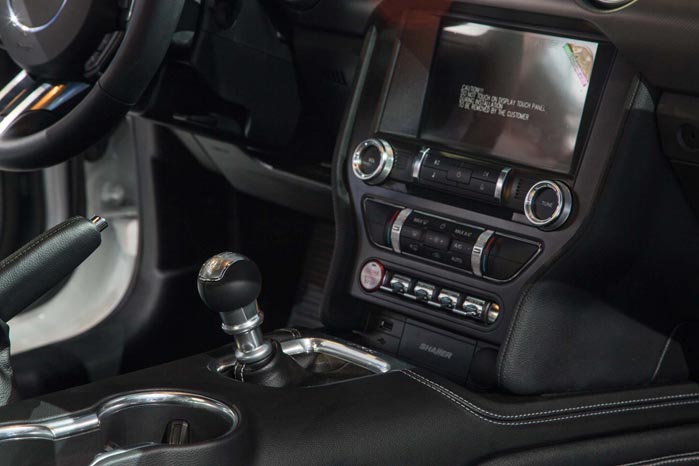 2018-Ford-Mustang-GT-center-stack.jpg