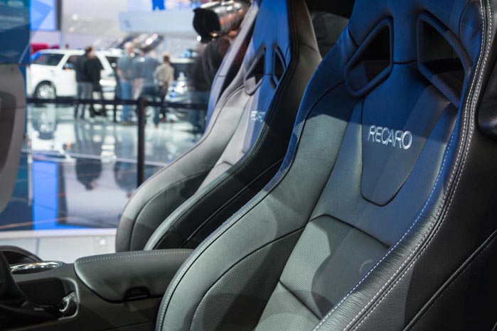 2018-Ford-Mustang-GT-interior-seats.jpg