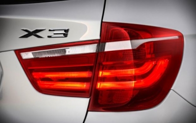 X3 28i