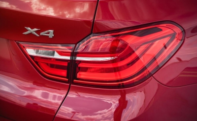 X4 28i